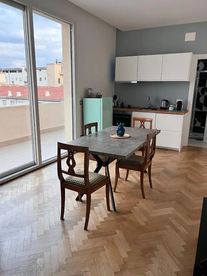 Ermes Apartment - Historic Centre Catánia 0*,